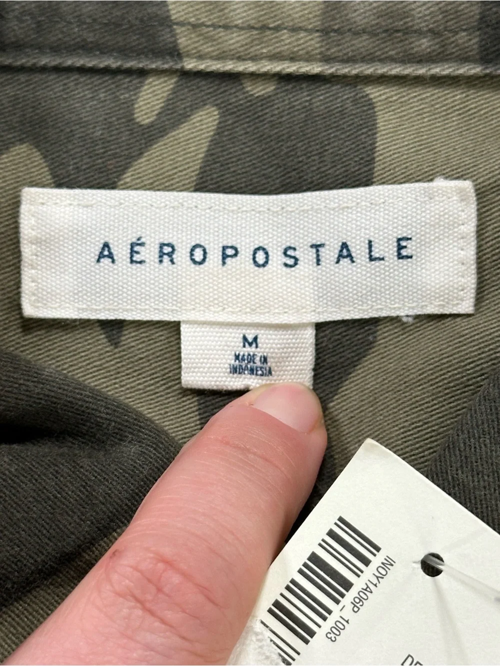 NWT Aeropostale Long Sleeve Camo Workwear Button-Down Shirt - Mens Medium